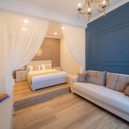 Bluesky Ultra-Central Premium Apartment Oradea Eksteriør billede