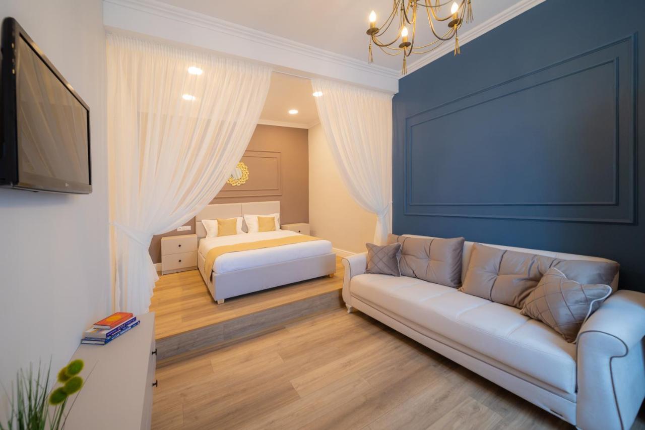 Bluesky Ultra-Central Premium Apartment Oradea Eksteriør billede